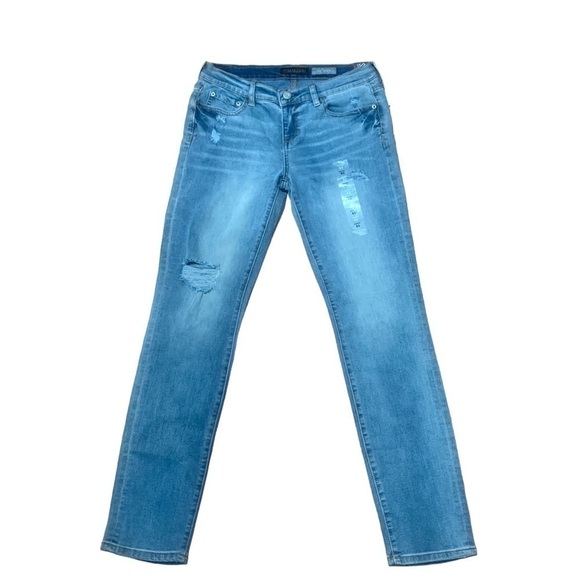 Aeropostale Distressed Light Washed Low Rise Skinny Jeans - Picture 13 of 13